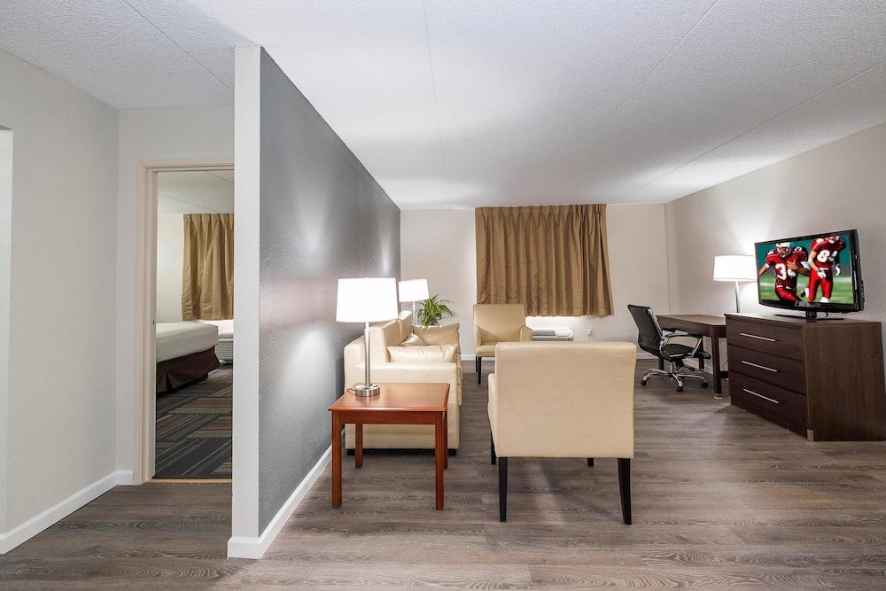 Red Roof Inn Plus+ & Suites Knoxville West - Cedar Bluff Ngoại thất bức ảnh